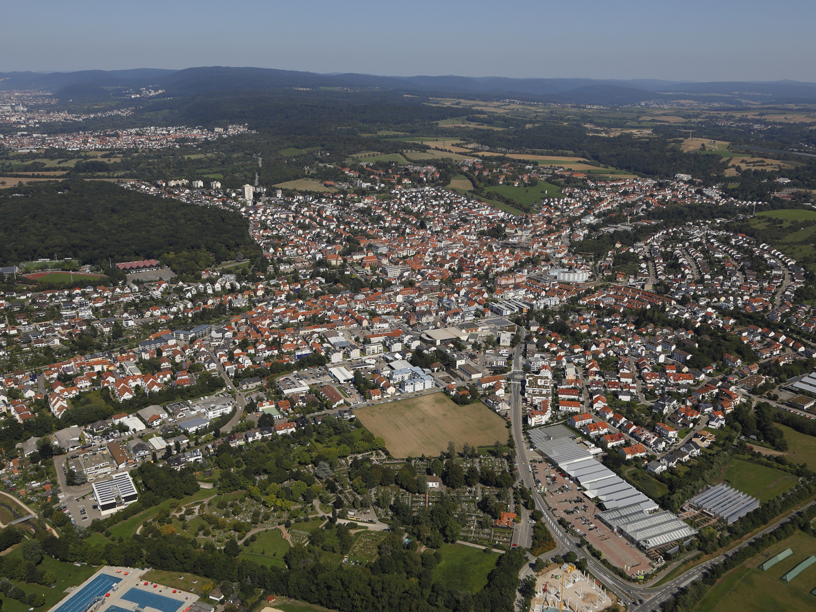 Luftbild von Wiesloch, Richtung Nord-Osten fotografiert.